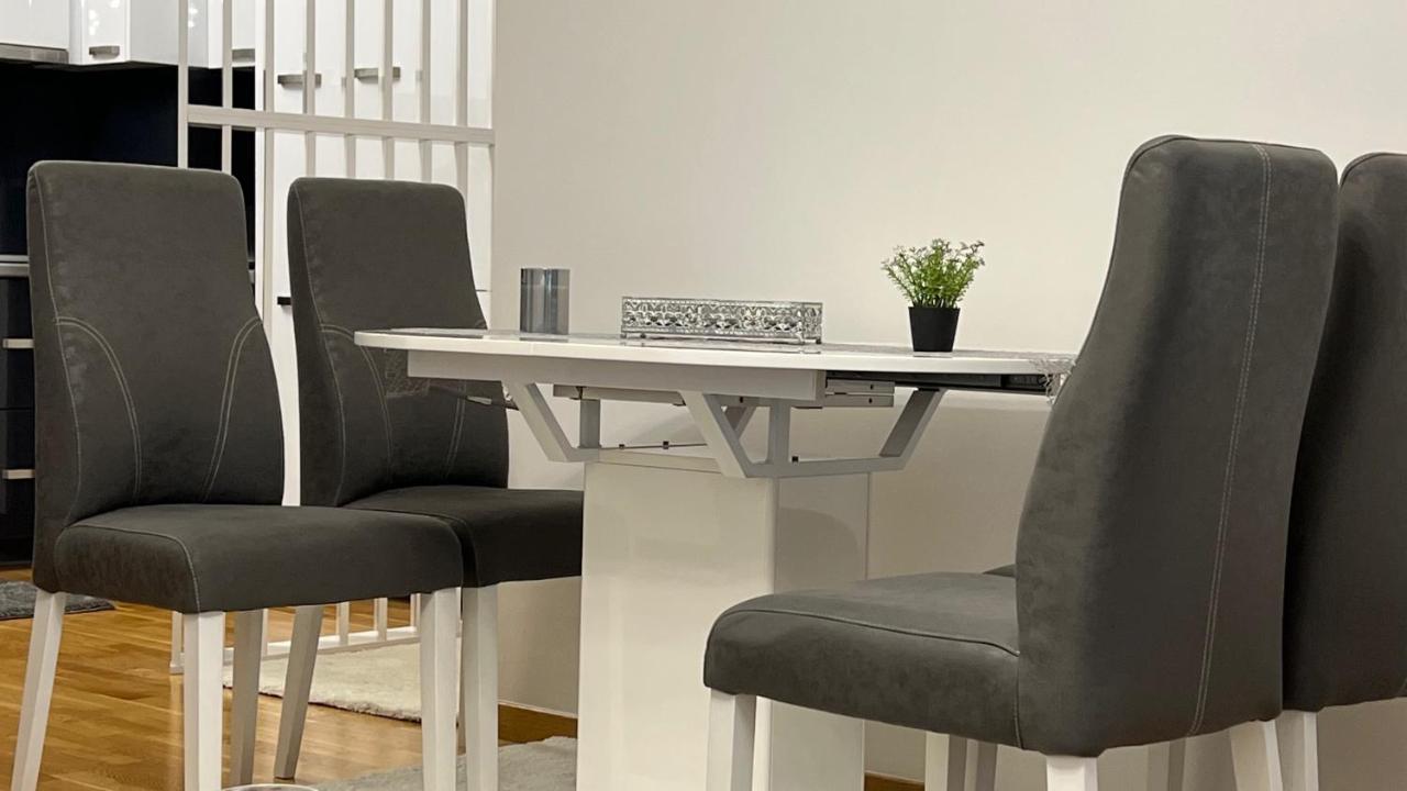 Apartman Nejra Tuzla Extérieur photo
