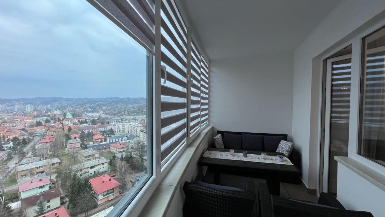 Apartman Nejra Tuzla Extérieur photo